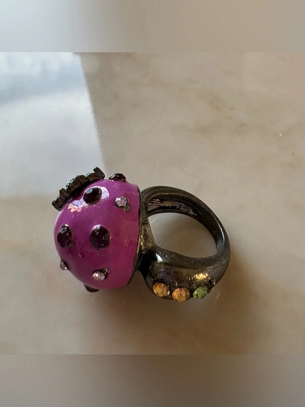 Mushroom Ring - size 7 brand new Rhinestone